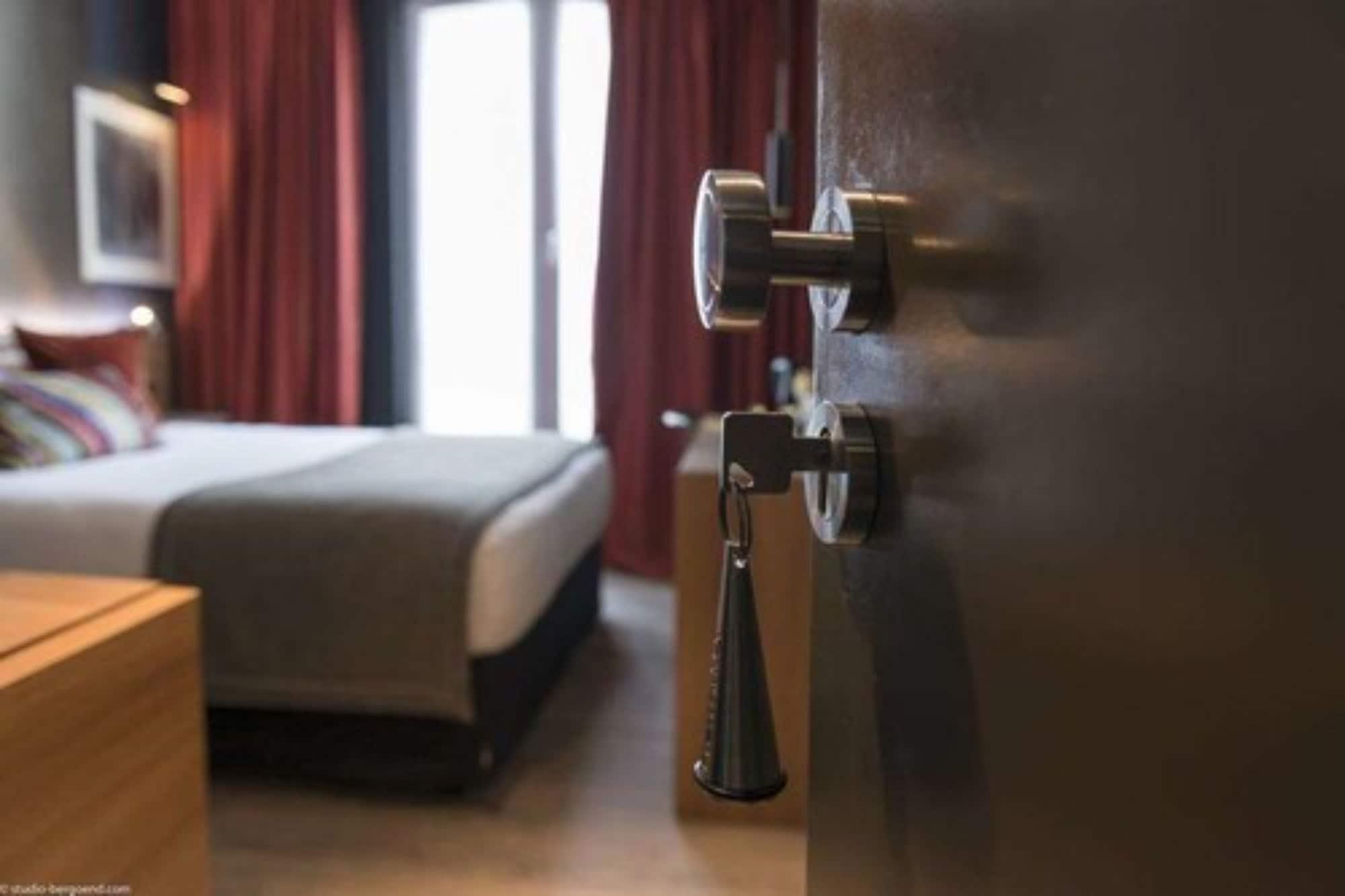 เฟรด โฮเต็ล Hotel ปารีส ภายนอก รูปภาพ